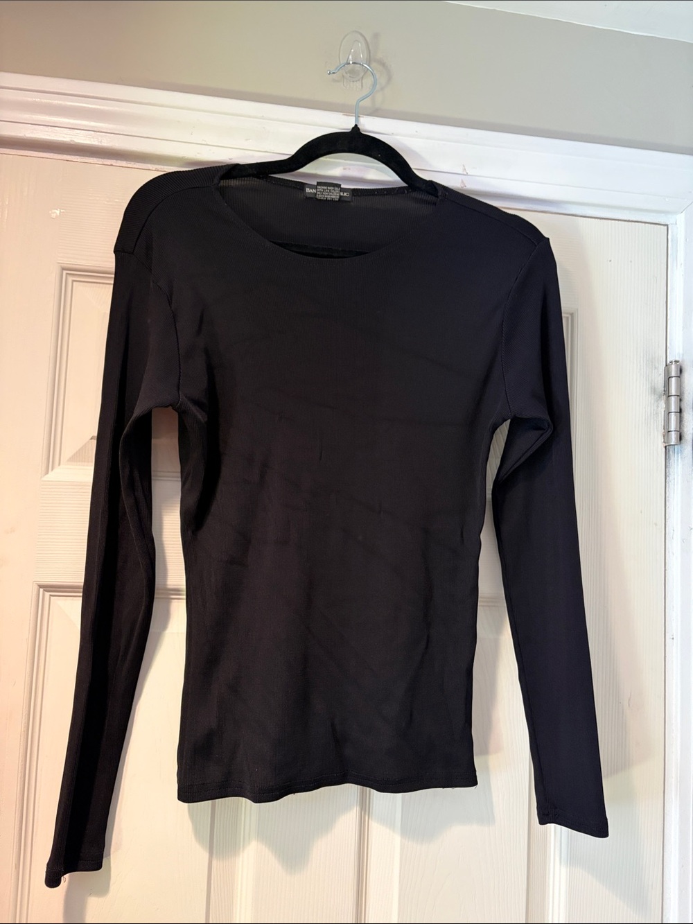 Women's Long Sleeve Ribbed Crewneck Top in Black M